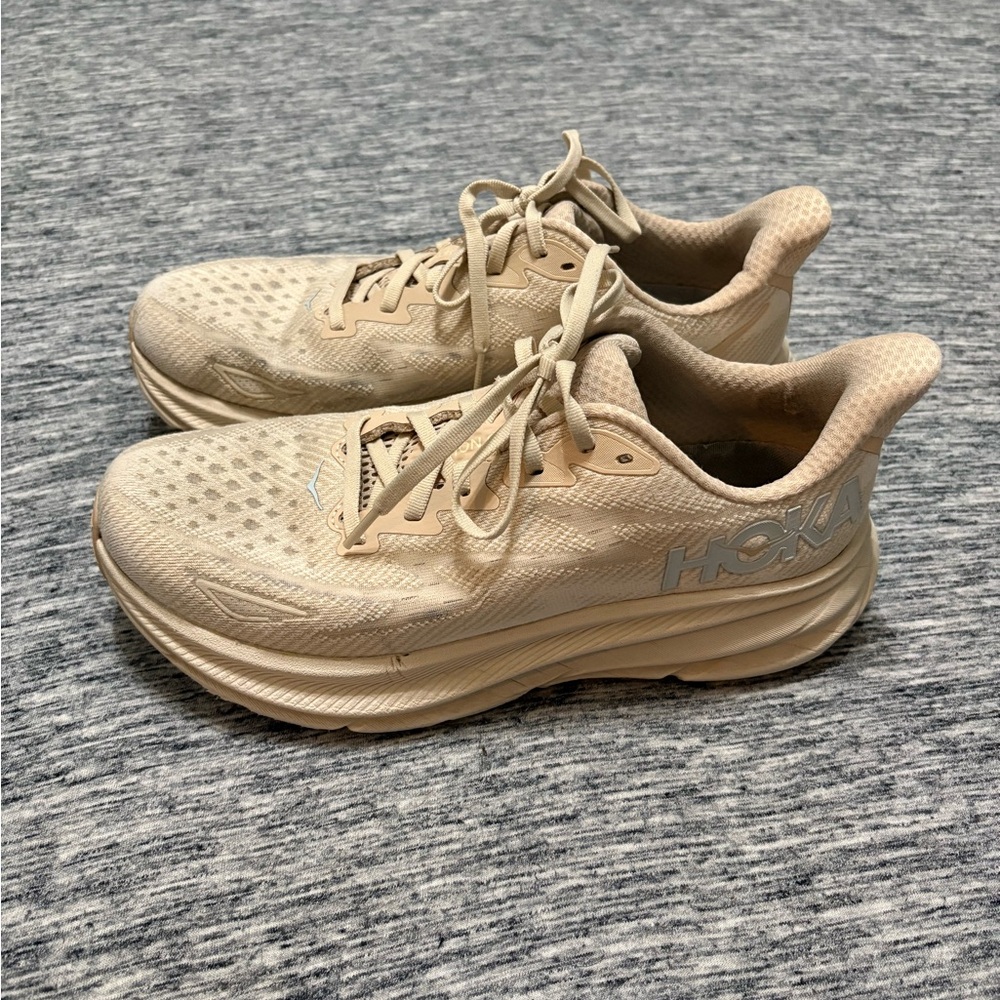 Hoka Clifton 9 Ladies Running Shoes Size 9B